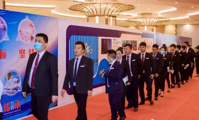 华纳公司专业服务团队